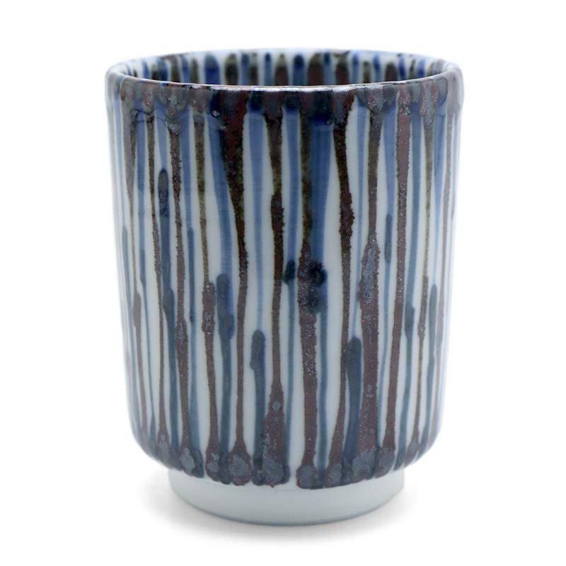 楽天市場】九谷焼：染付錆絵千筋文湯呑・須田菁華《湯呑み・7.3cm