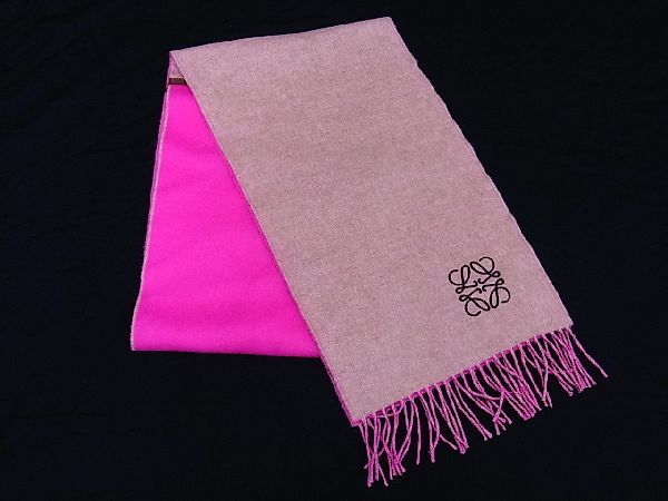 ロエベ ピンククリームグラデーションマフラー - メルカリ ロエベ