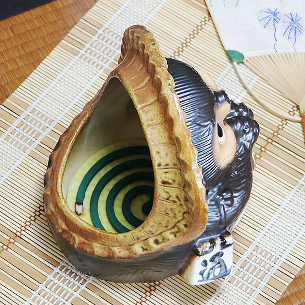 弥平次作タヌキ 陶器 蚊取り線香器アンティーク
