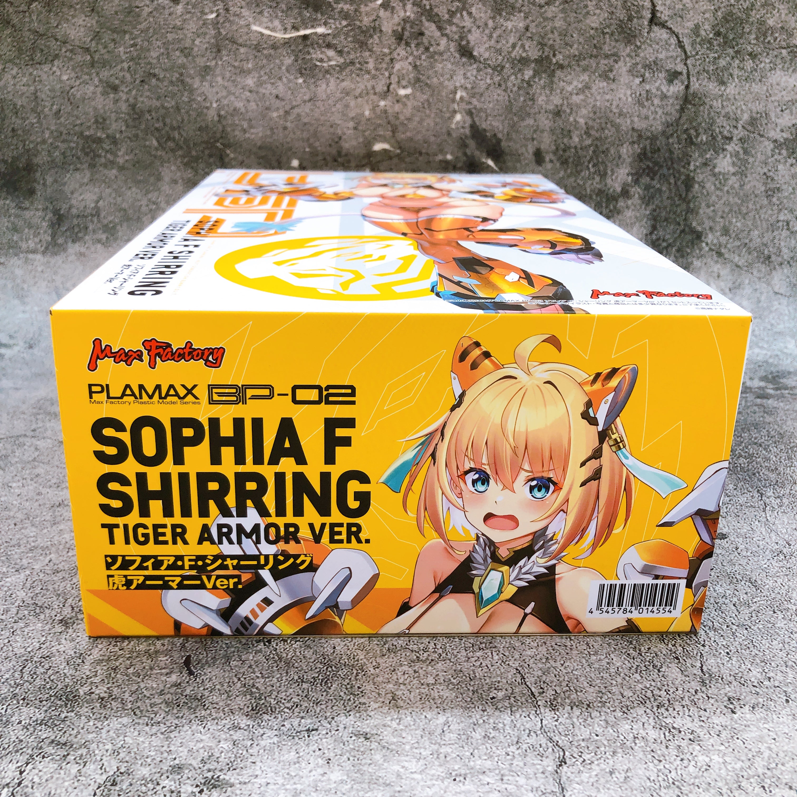 PLAMAX Sophia F. Shirring Tiger Armor Ver Bunny Suit Planning Kit Japa