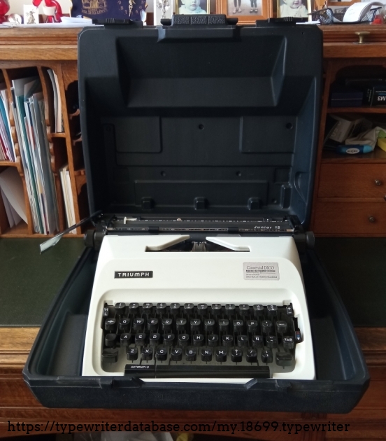 TRIUMPH Junior 12 タイプライター