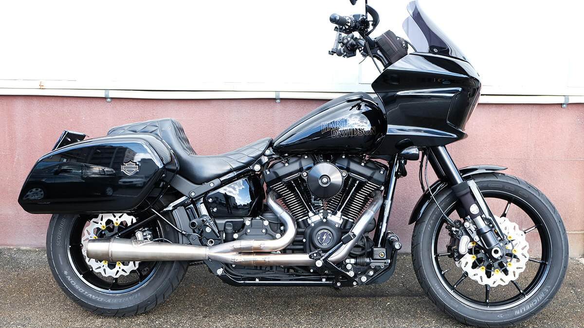 ハーレー 2024 ブレイクアウト 純正LED リアウインカー新車取り外し部品