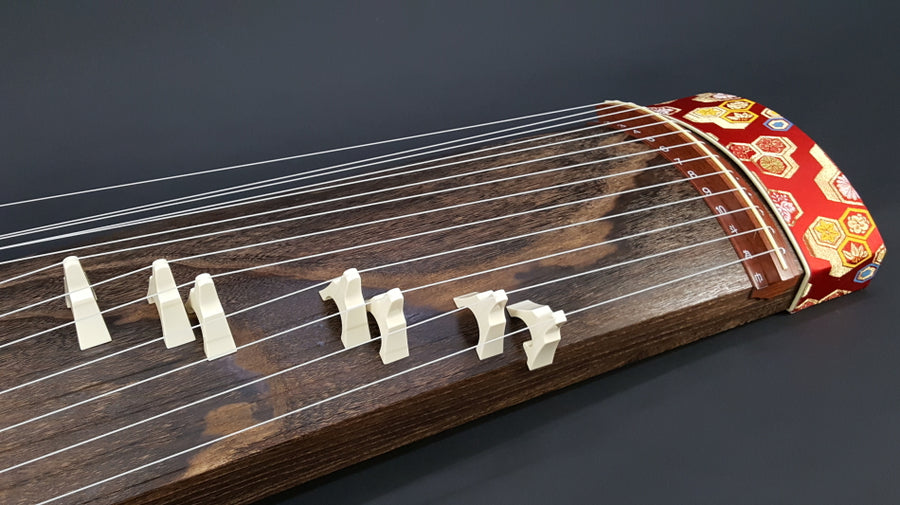 お筝 13弦 並甲 すだれ彫り 甲に傷少ない お筝 13弦