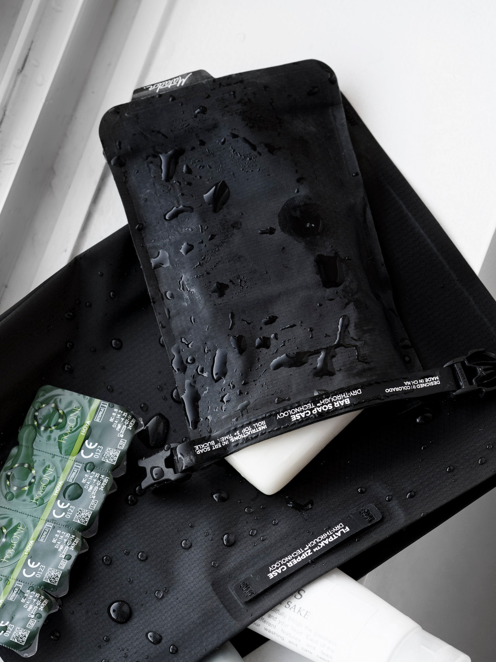 フラットパック トイレトリーケース | Matador