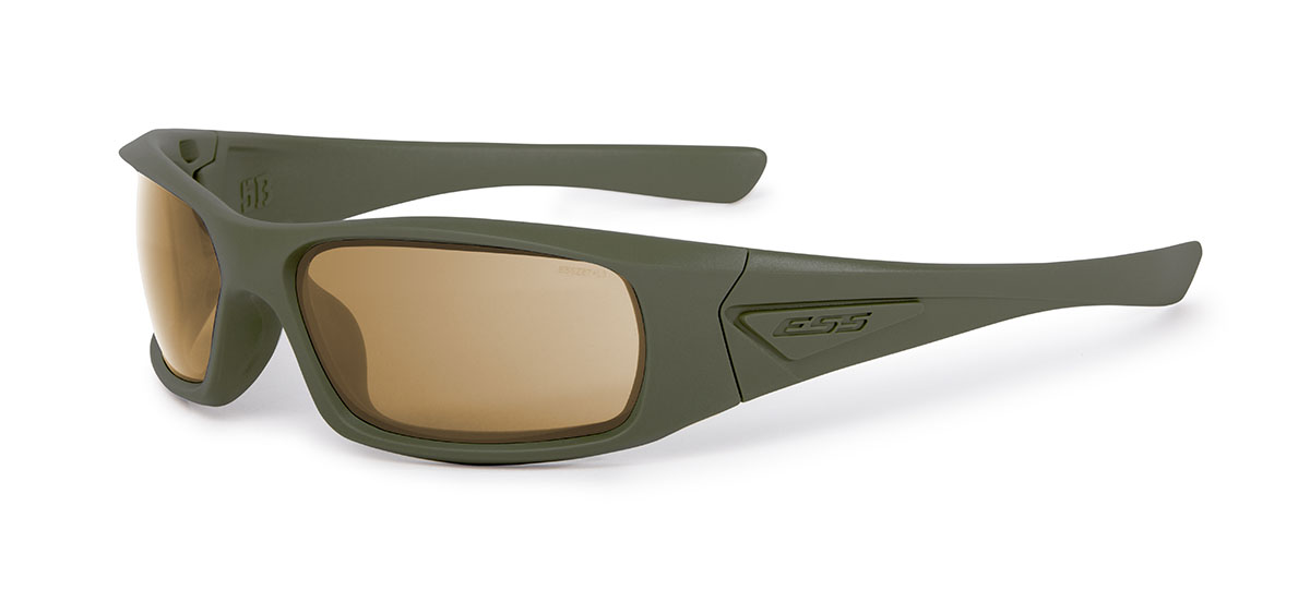 オークリーのミリタリー部門ESSから、ミルスペックを搭載した