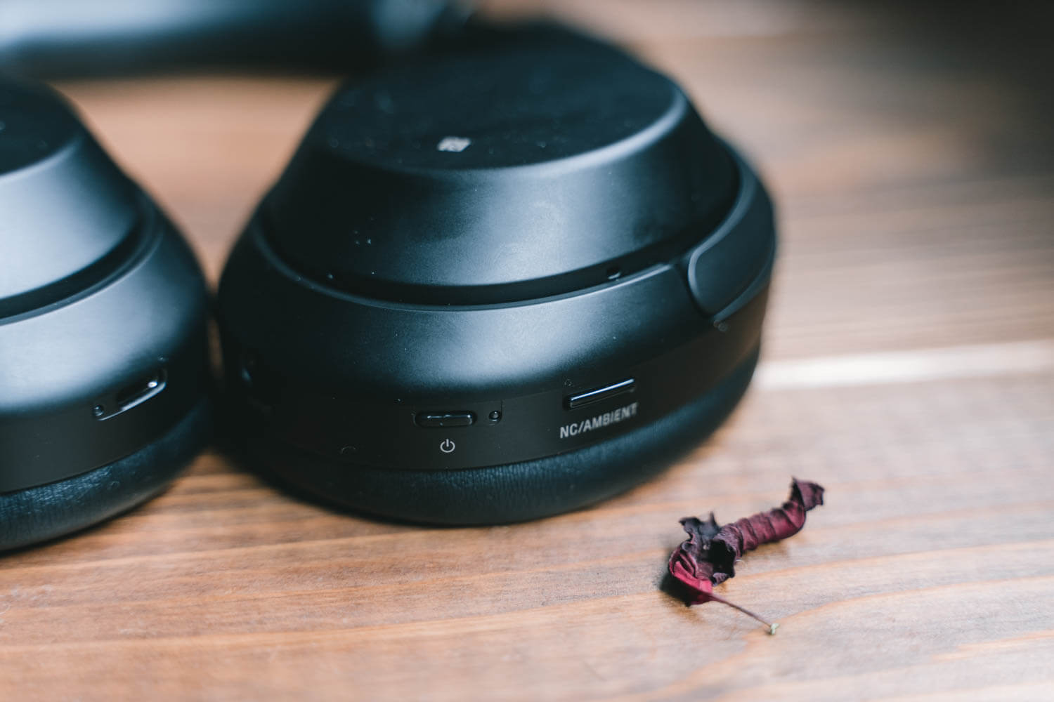 SONY「WH-1000XM3」レビュー！ 装着感も音質も最高のノイズキャンセ