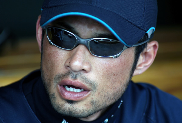 イチローサングラス オークリージュリエット 楽天市場】オークリー