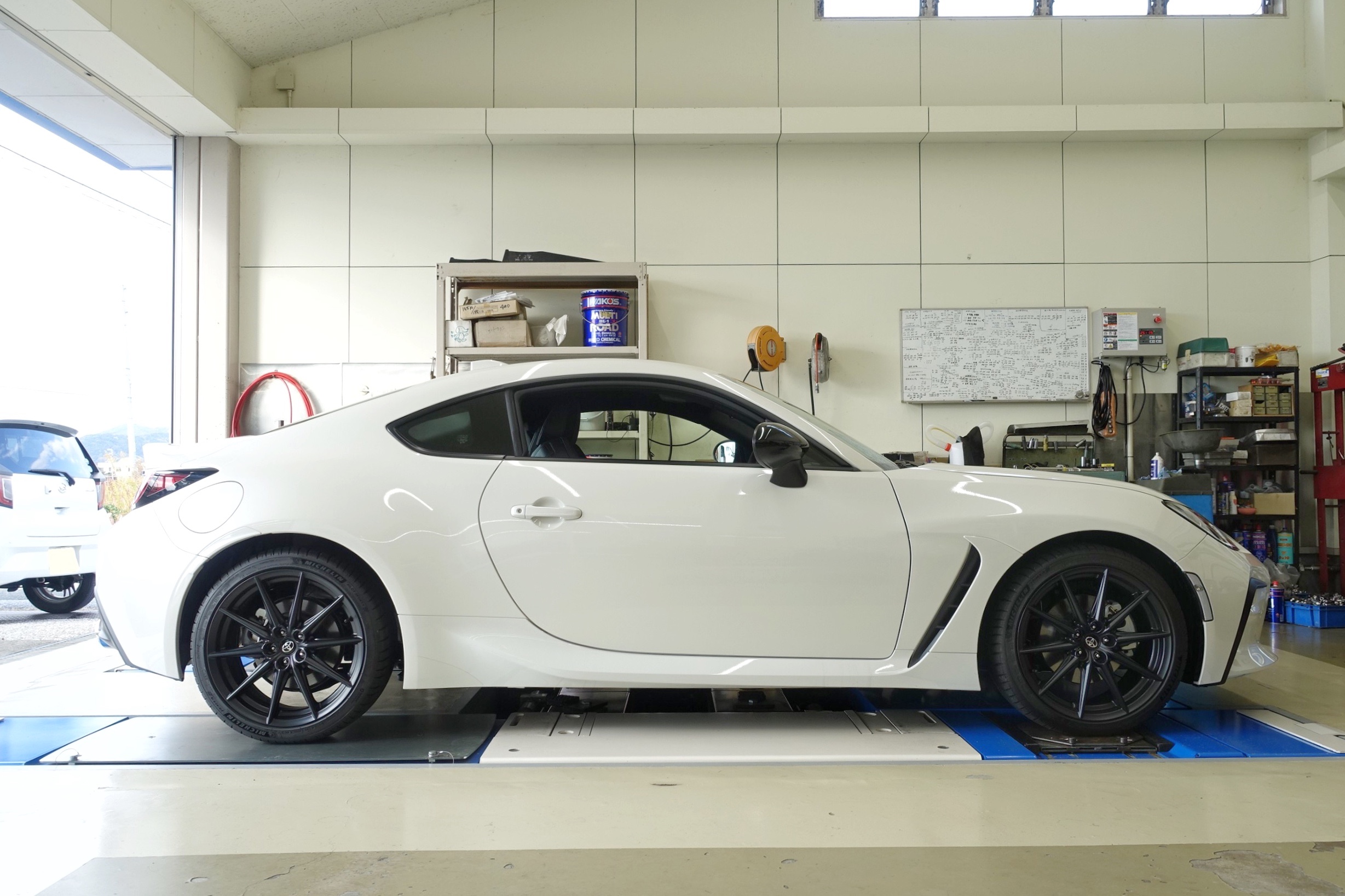 走り』『快適性』『お値段』それら全てのトータルバランスに優れた当店