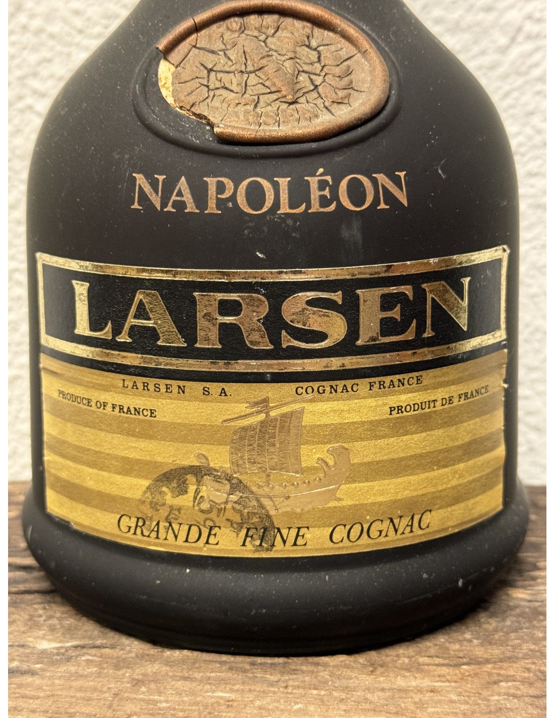 Larsen Cognac Napoleon | cabinet7