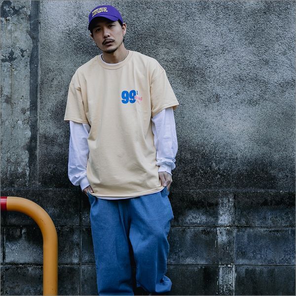 出品準備中 deviluse ネイビー Tシャツ 出品準備中 deviluse ネイビー