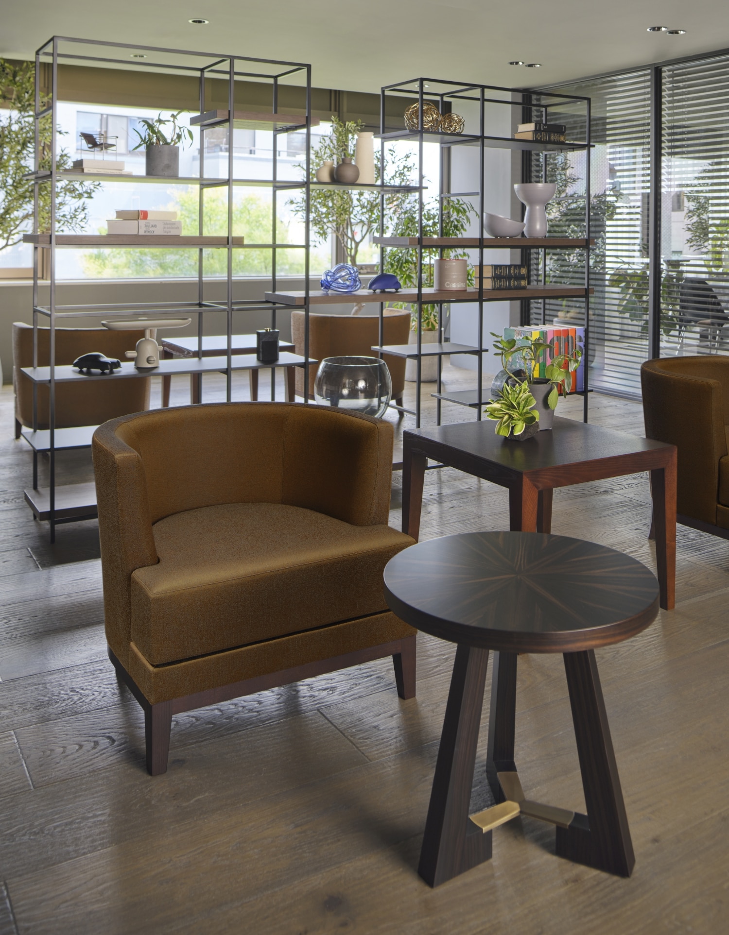 RALPH(ラルフ サイドテーブル） PHILIPPE HUREL | カッシーナ・イクスシー