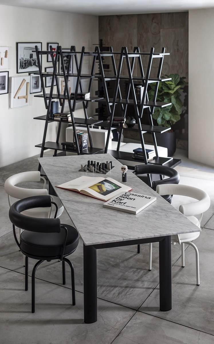 114 NUVOLA ROSSA（ヌーヴォラロッサ ブックシェルフ） Cassina