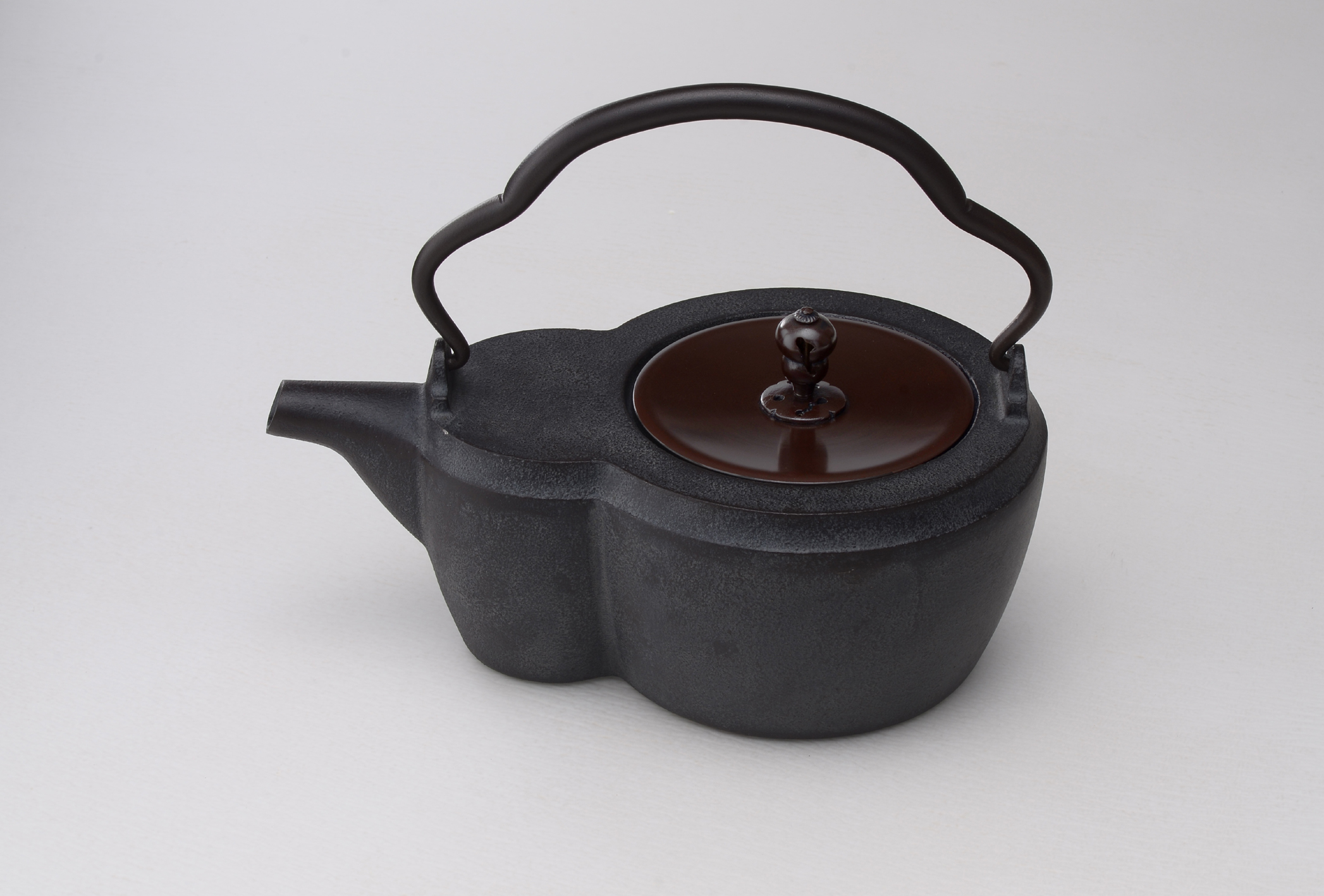 鋳心ノ工房［鉄瓶 紋コレクション］