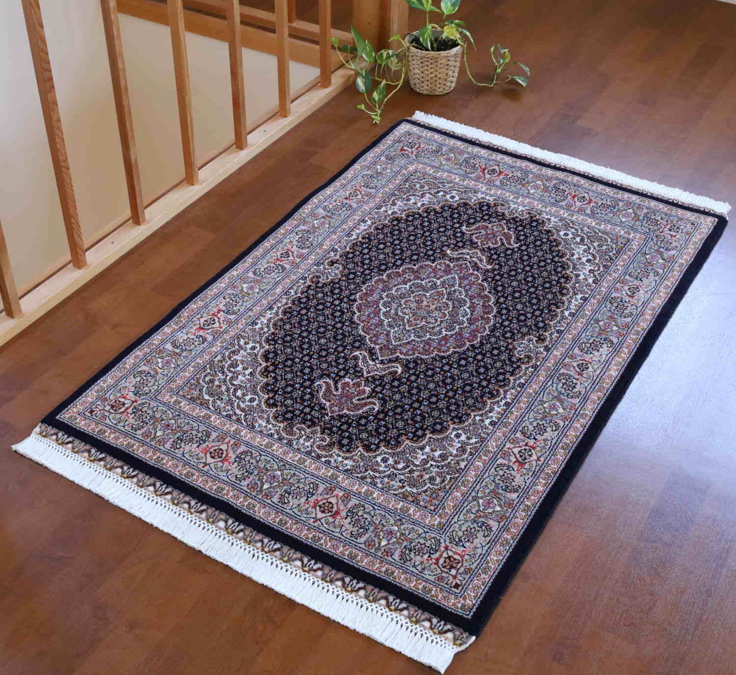 ペルシャ絨毯 玄関マットサイズ タブリーズ産 マヒ模様｜クラフトワーク