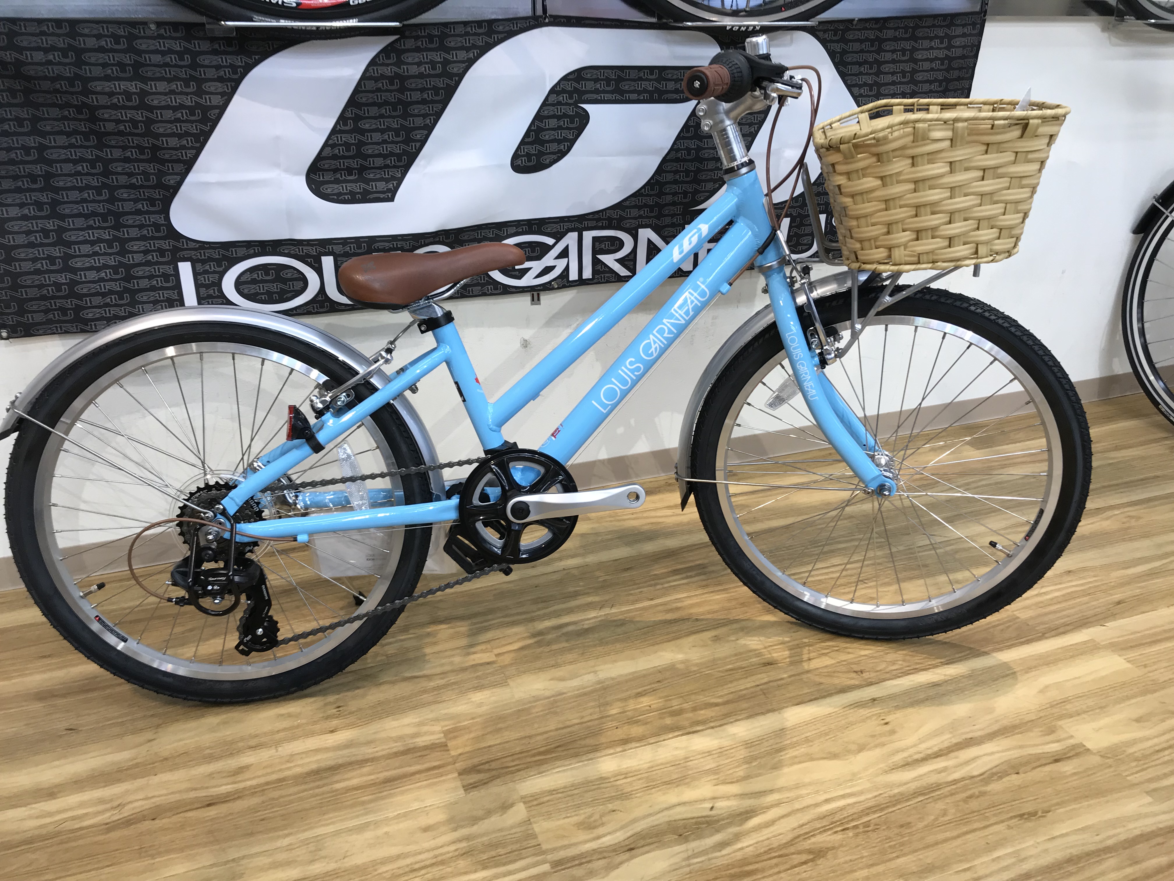 Louis Garneau J22 plus 270mm ルイガノ 前カゴ付き 2018 LOUIS