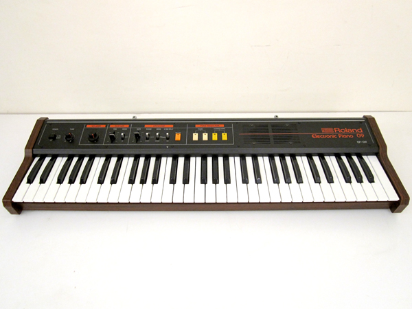 ローランド】ROLAND【EP-09】エレクトリック ピアノ オーディオ楽器