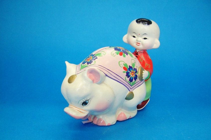 貯金箱いろいろ（ぶたの貯金箱）｜世界の貯金箱博物館｜尼崎信用金庫