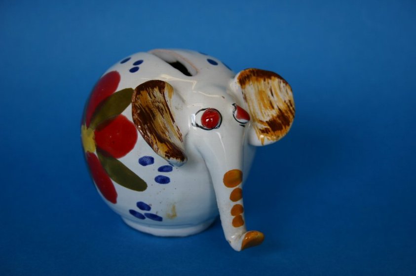 貯金箱いろいろ（いろいろな貯金箱）｜世界の貯金箱博物館｜尼崎信用金庫