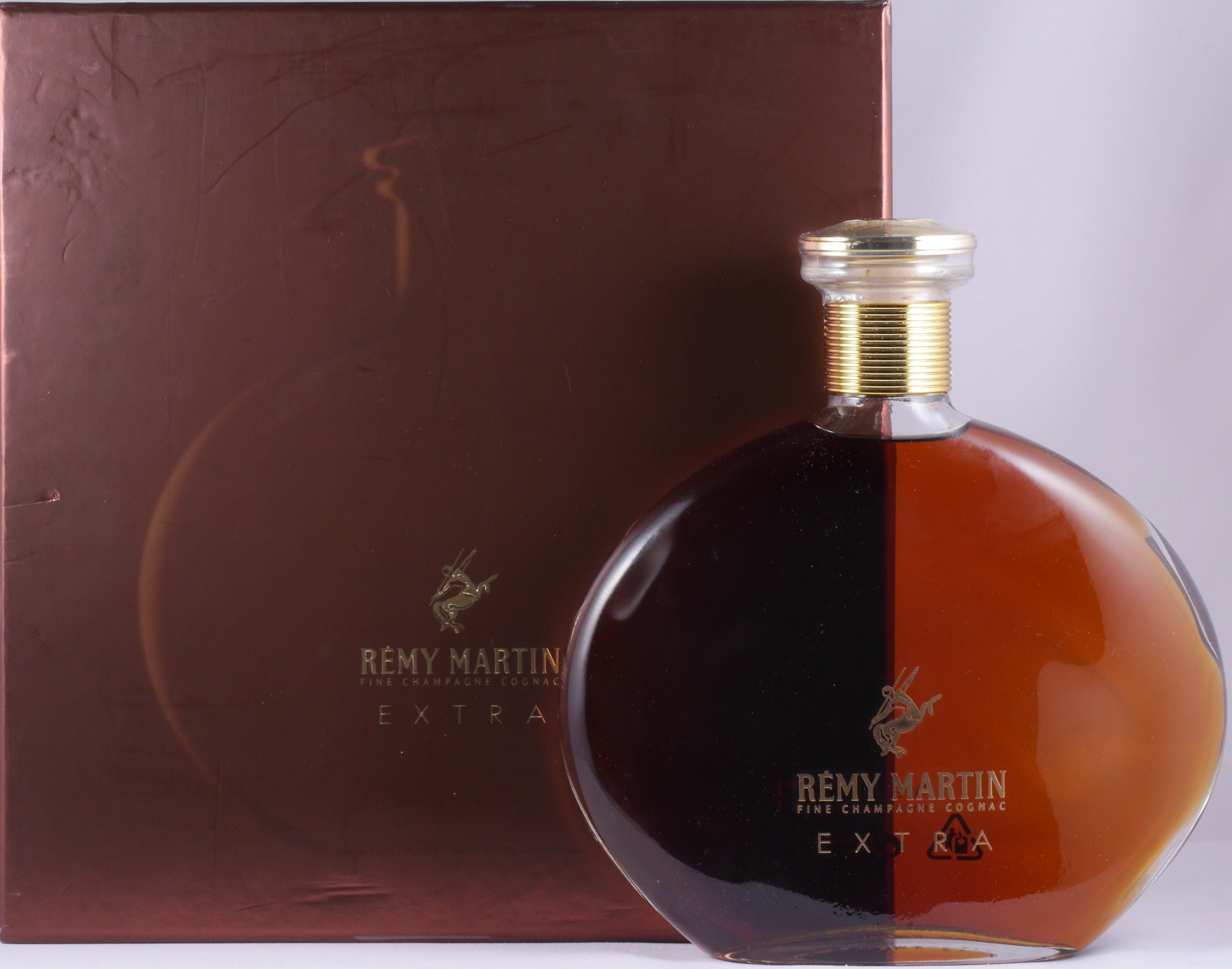 Buy Rémy Martin Extra Fine Champagne Cognac 40.0% ABV at AmCom