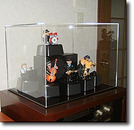 リトルジャマーのディスプレイケース｜お客様活用事例｜アクリ屋ドットコム
