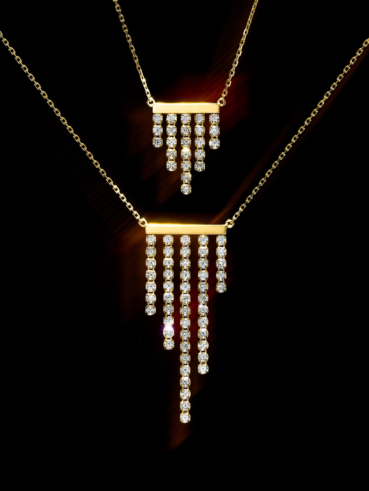 シャンデリアスウィングチェーン ピアス | AHKAH / アーカー | 【公式