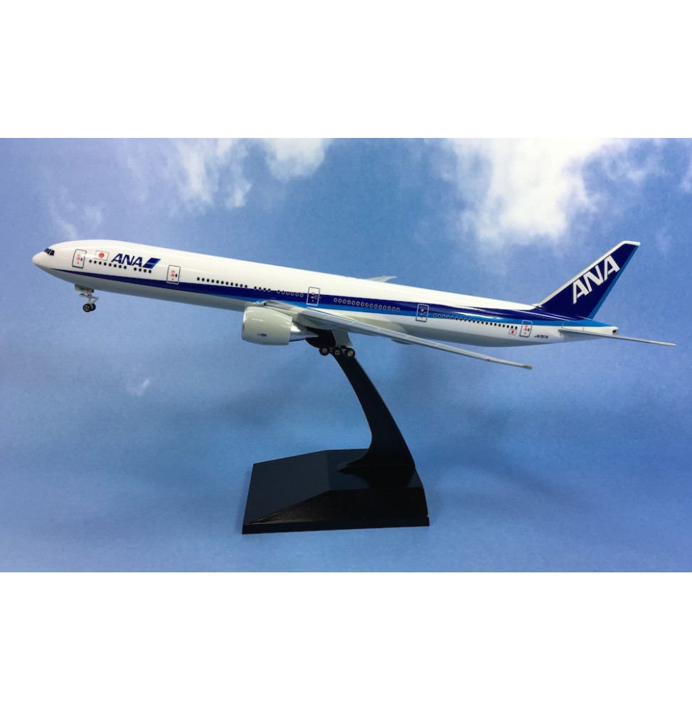 ANA Boeing 777-300ER 1:200