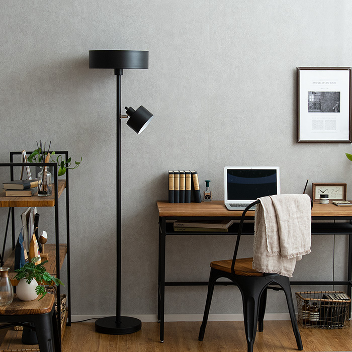 ディズニーストア パイレーツ・オブ・カリビアン フロアライト ランプ