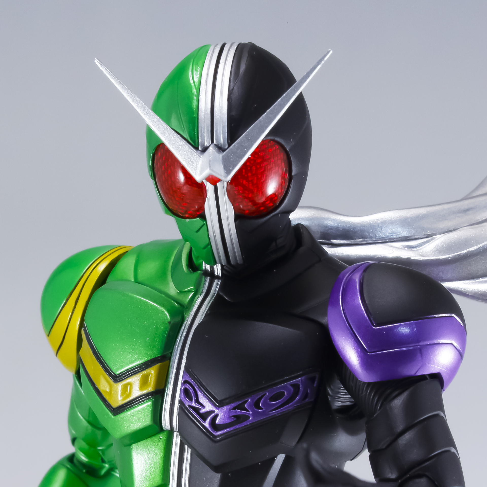 s.h.figrats仮面ライダーWサイクロンジョーカー真骨頂製法 Amazon.co