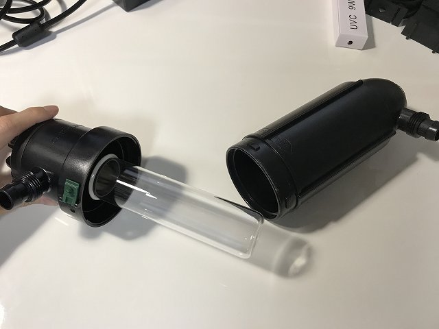 カミハタの殺菌灯「ターボツイストZ(9W)」のレビュー。効果とか