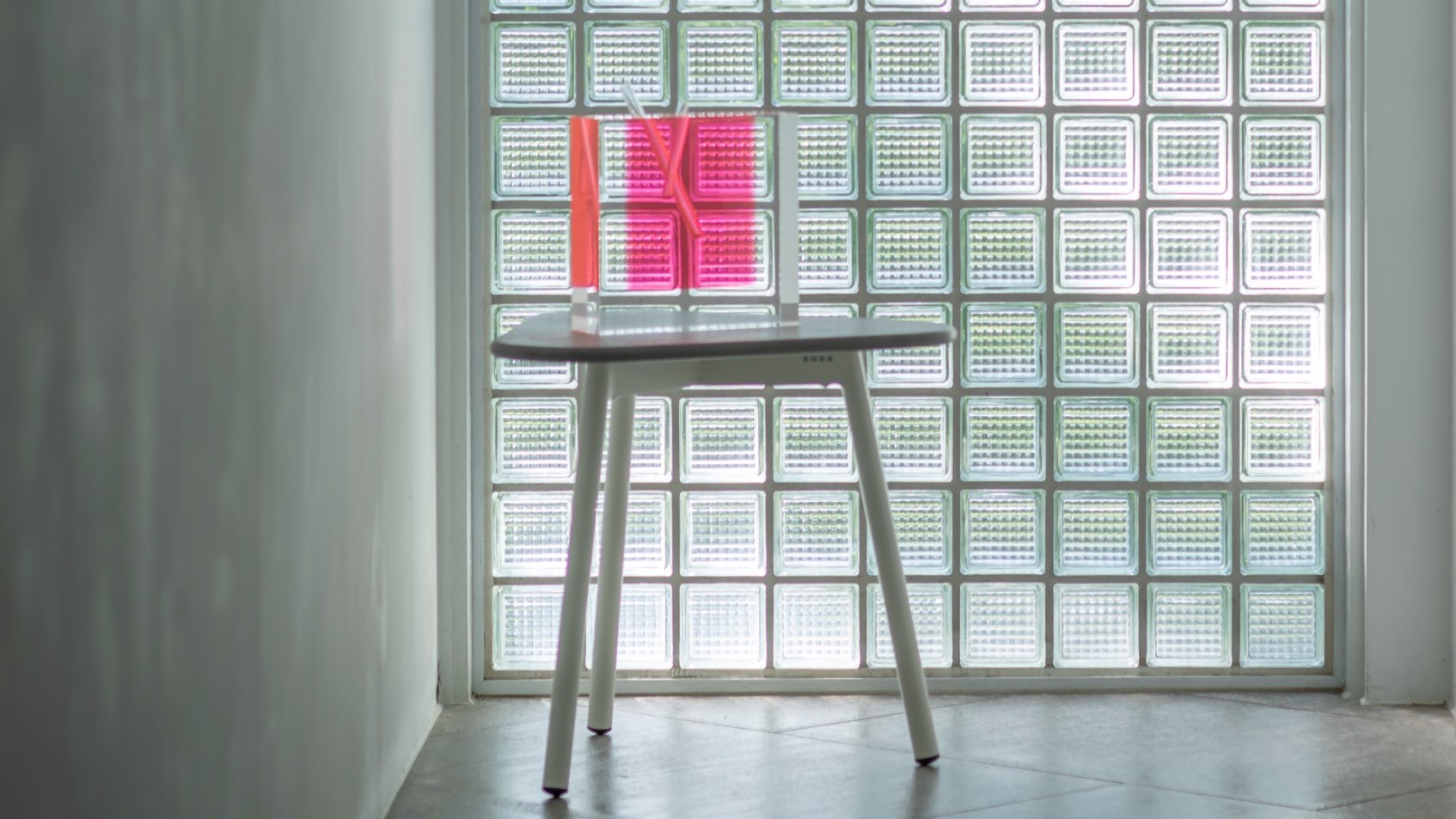 PIPER (living table) | PRODUCTS | arflex（アルフレックス ジャパン）