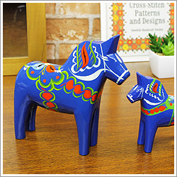 ダーラナホースとは？【北欧雑貨のアットテリア】