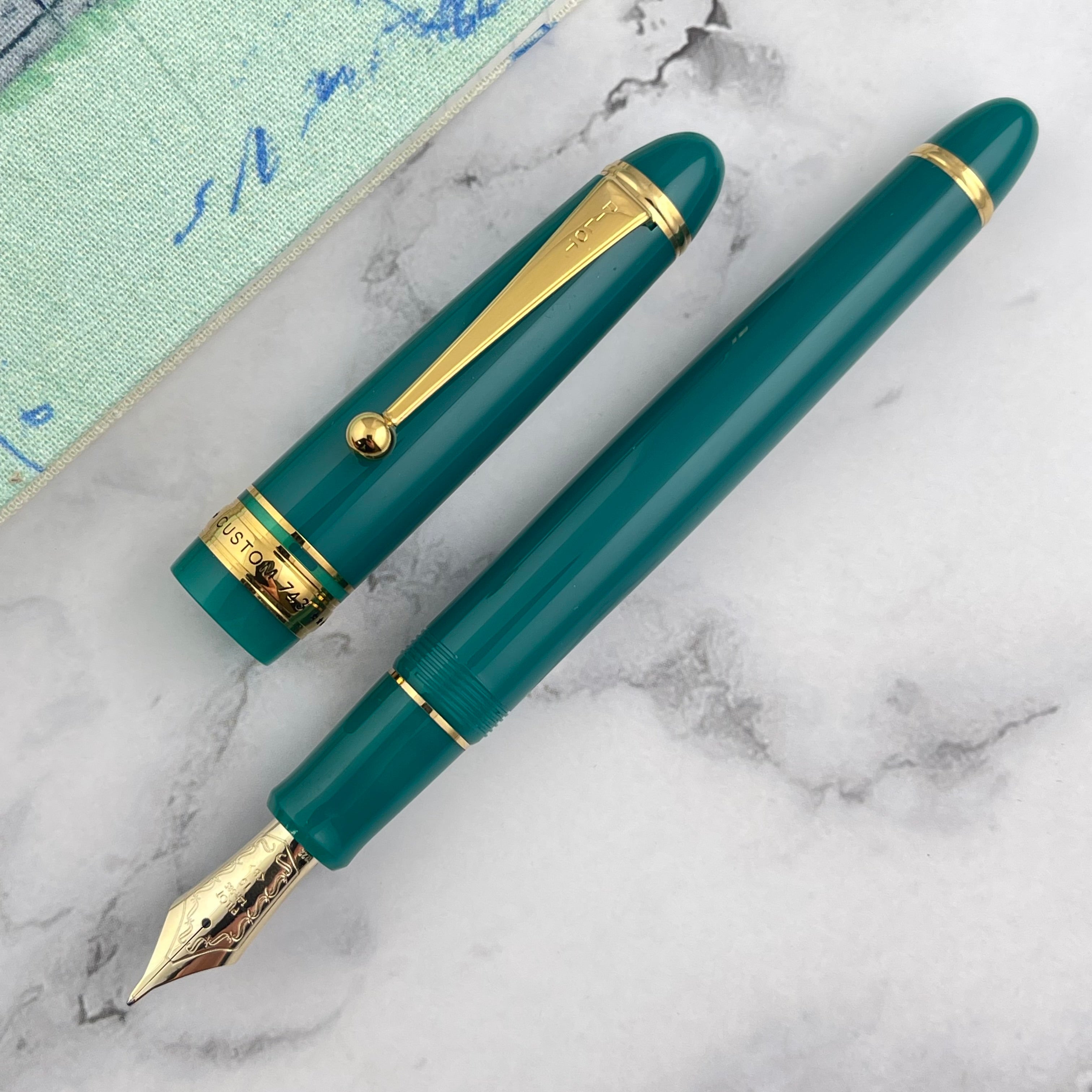 Pilot Custom 743 Fountain Pen - Green – Atlas Stationers