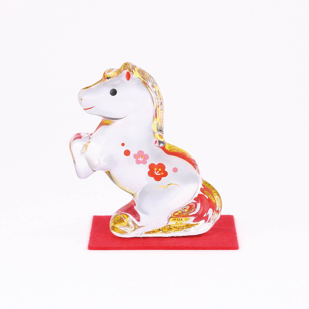 クリスタル午 (福梅) 招福干支縁起置物 2026年干支馬置物を買うなら