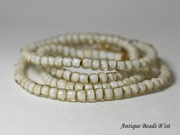 ☆K2501☆アンティーク 白帯 19ミリ 丸ビーズ 護符アミュレット 薬師玉