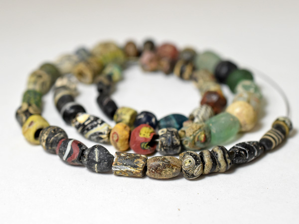 7〜10世紀 アフガニスタン出土 イスラムモザイクビーズ 7〜10世紀