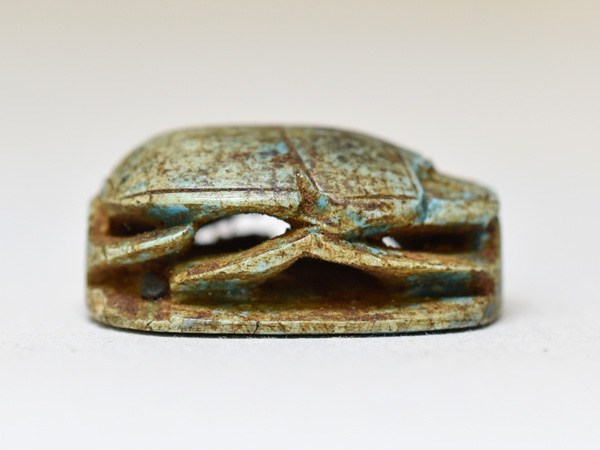 2412】古代エジプトファイアンス製スカラベ(フンコロガシ),とんぼ玉