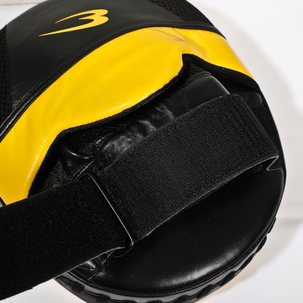 パンチングミット ストライクPRO ブラック×イエロー KM156BKYE