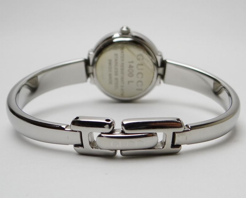 GUCCI グッチ 1400L クオーツ レディース時計 バングルウォッチ SS