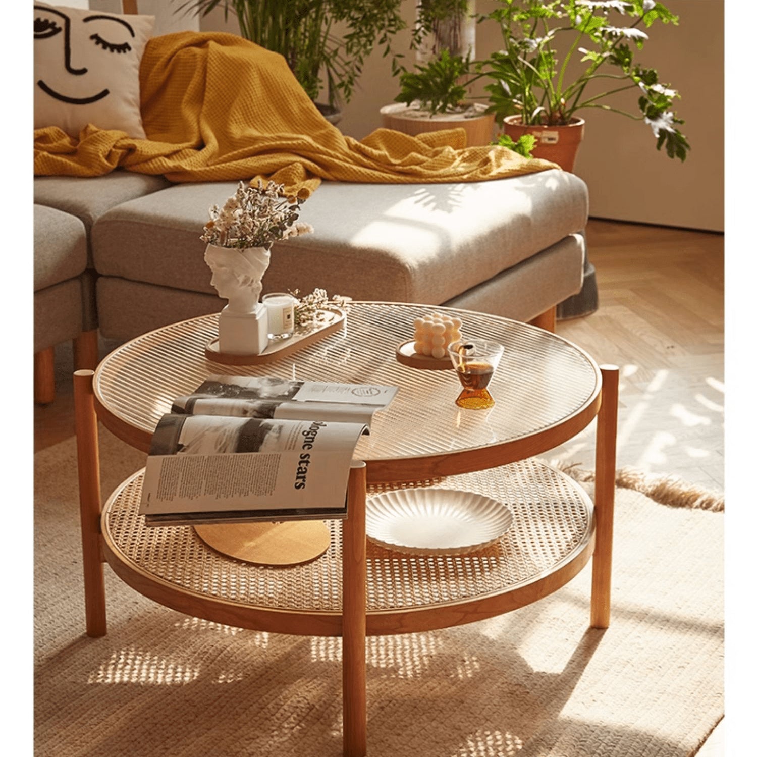 籐の丸テーブル／ラタンガラステーブル