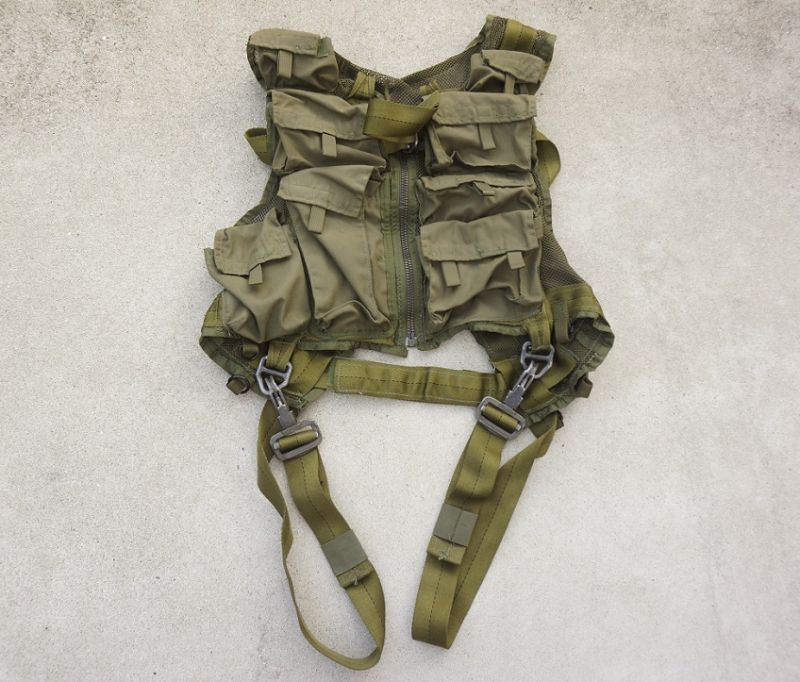 米軍 実物放出品 US ARMY エアークルーサバイバルベストTYPE1☆稀少品