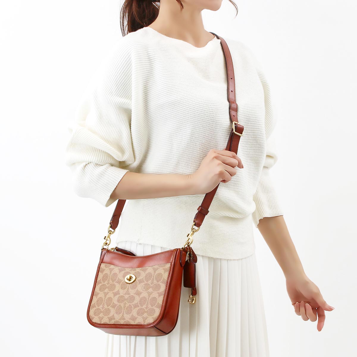 コーチ ショルダーバッグ/クロスボディ バッグ レディース シェーズ