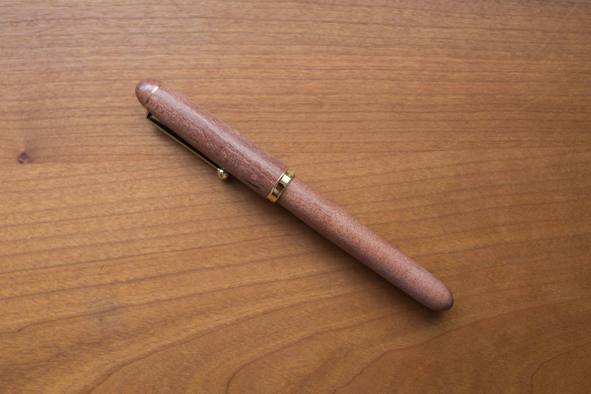 カスタムカエデ】使い込むほど鮮やかに。木軸の万年筆【PILOT】 | ENHANCE