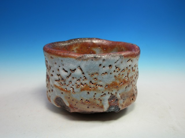 赤銅志野ぐい呑｜作家名：鈴木 都｜文錦堂 | 文錦堂