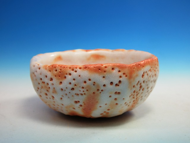 刷毛目唐津ぐい呑｜作家名：中川 自然坊｜文錦堂 | 文錦堂