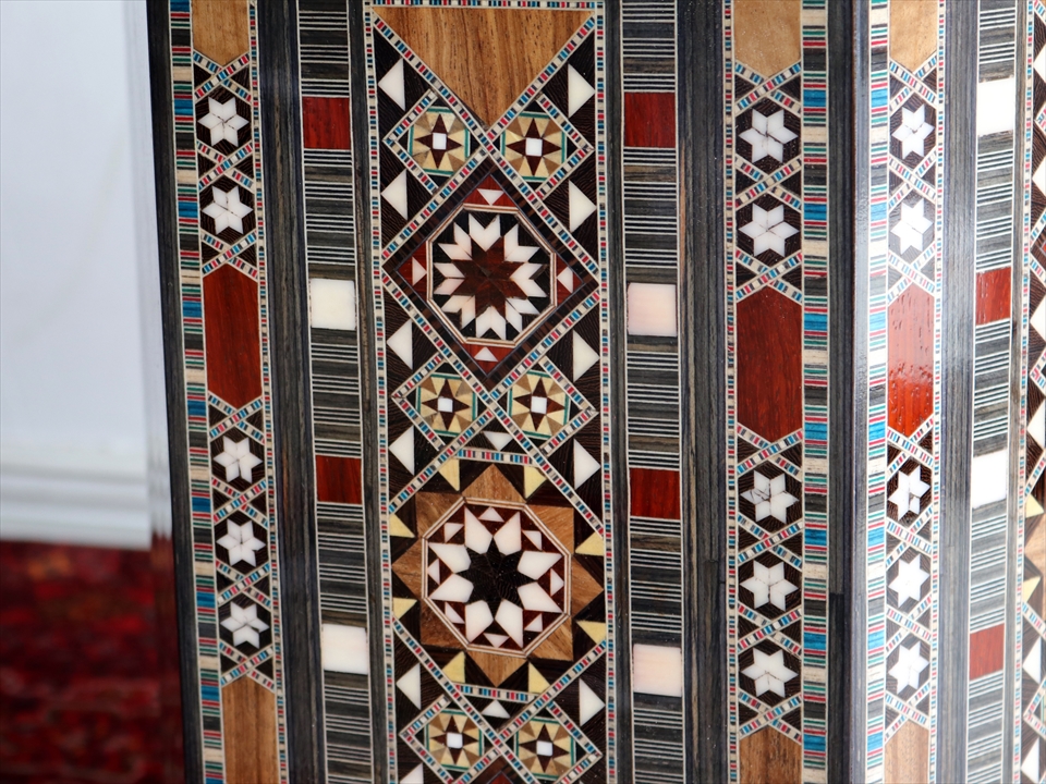 シリア製寄木細工の木製サイドテーブルLサイズ W52xH55xD52cm Syrian