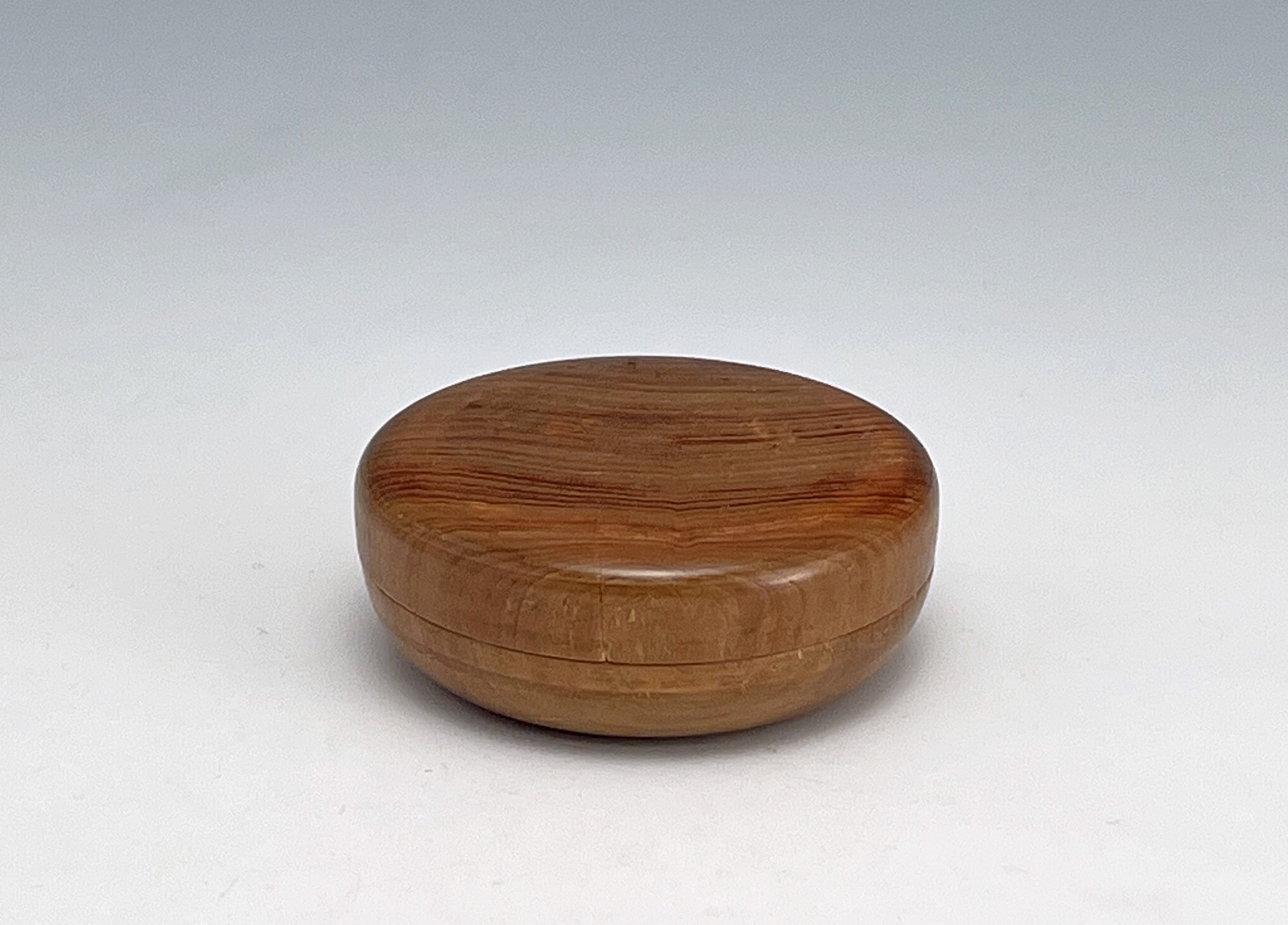 同玄斎好白檀香合 又玅斎・碌々斎 三十ノ内 ： 香合 | ギャラリー森田