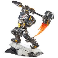 お値段約15万円の『オーバーウォッチ 2』ラインハルト巨大スタチューが