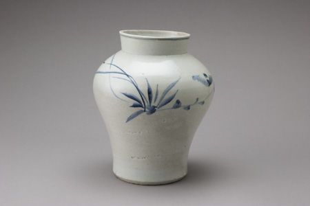 美しい古美術品◼️蔵から出てきた美しい謎の紋様が刻まれた壺、壷、花