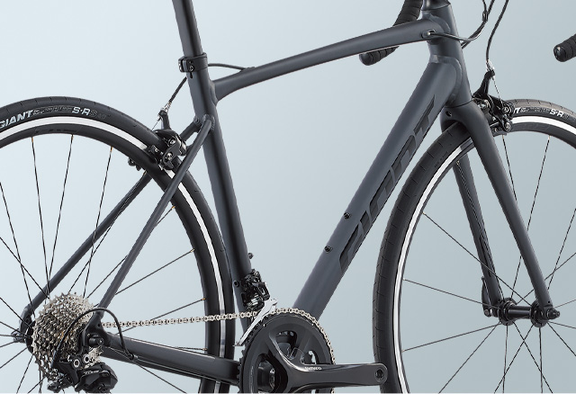 2023 GIANT Bicycles | CONTEND 0