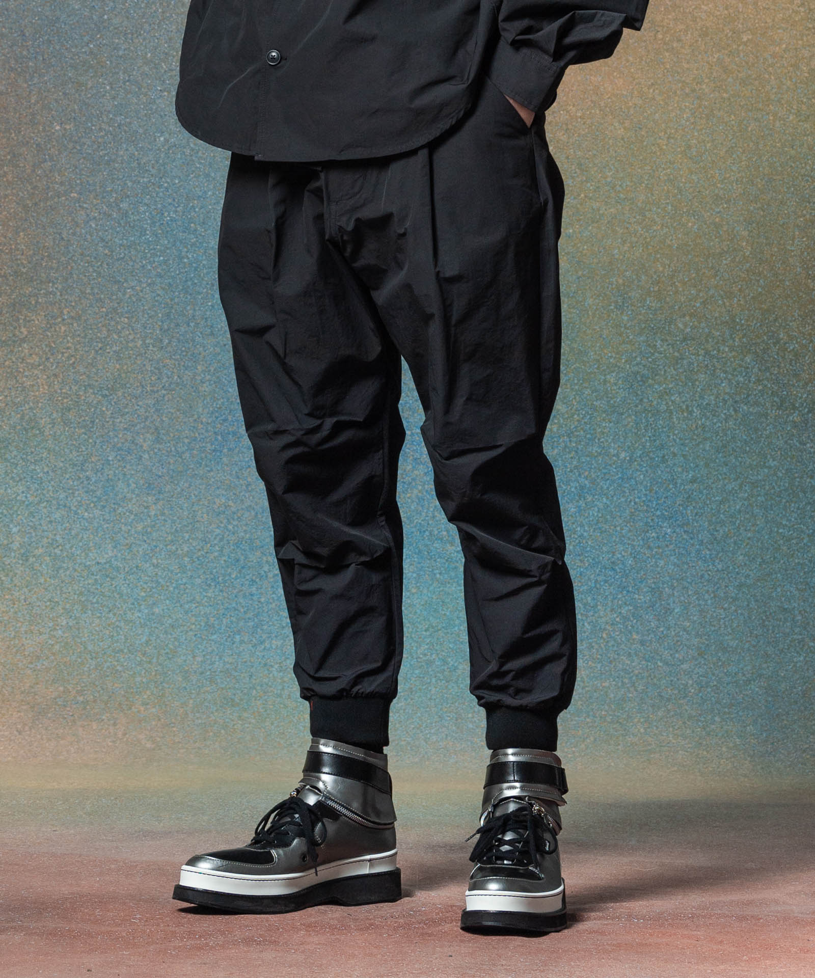 GB0225/P09 : Deformed Tuck Sarrouel Pants / デフォームタック